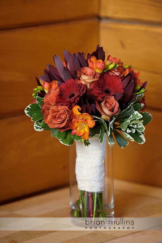 craig_riberdy_wedding-0026 wedding bouquet barn at valhalla