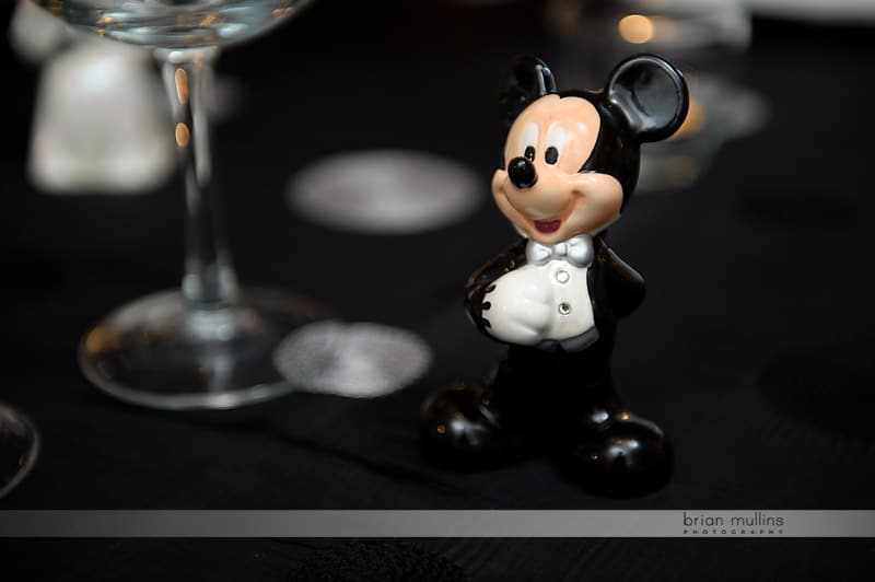 wedding mickey mouse figurine