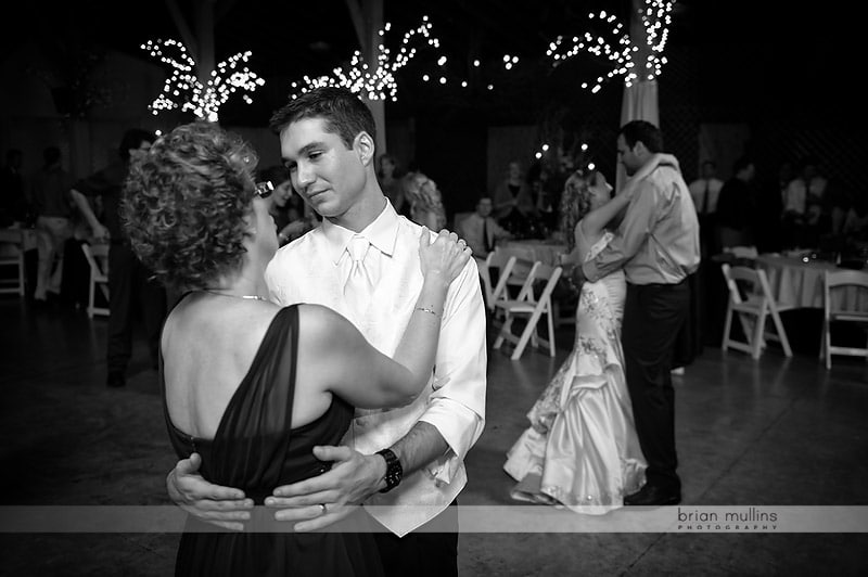 money dance at weddings