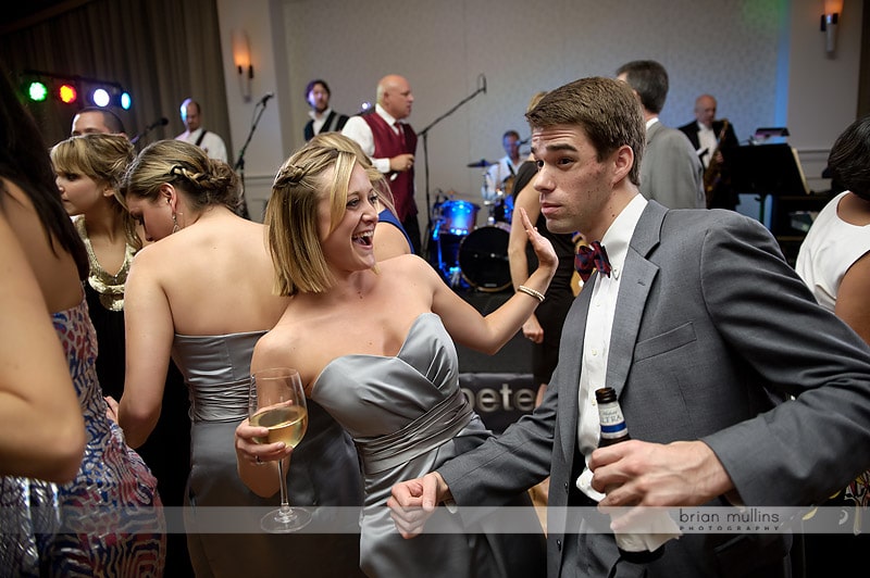 funny wedding reception photo